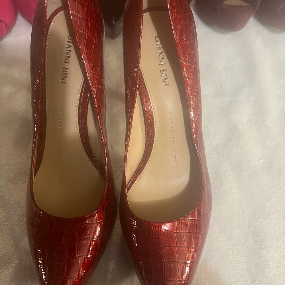 Giani Bernini Red Stiletto Heels